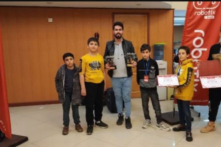 کسب رتبه های اول و سوم ربوتکس کشور توسط تیم رباتیک مدرسه فجر دانش یاسوج